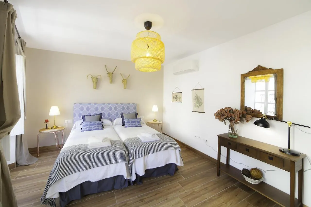 Green-Apartments Mansion Blue Catedral Seville Apartment