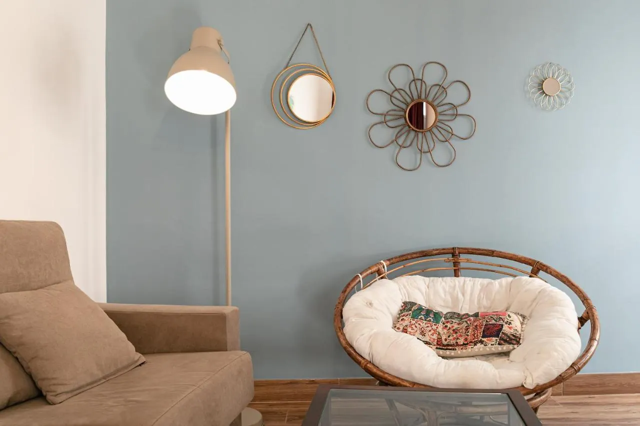 Green-Apartments Mansion Blue Catedral Seville Apartment