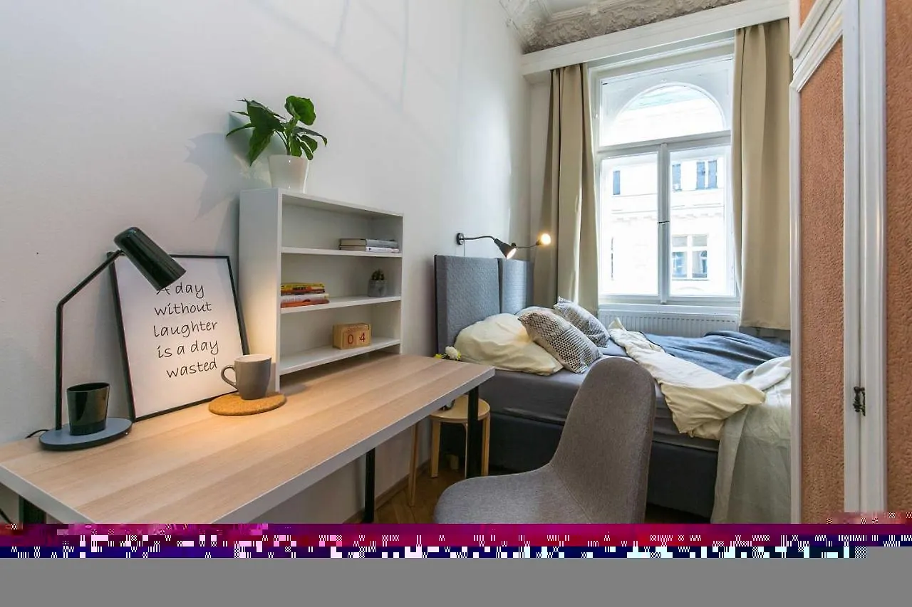 Green-Apartments Mansion Blue Catedral Seville
